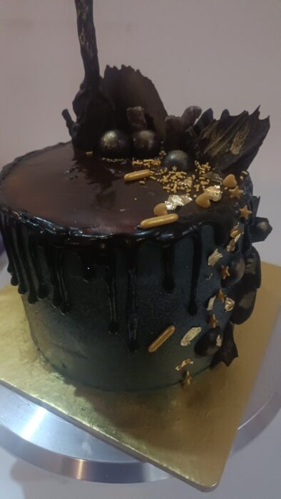 Chocolate truffle cake